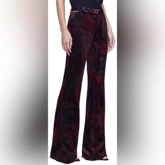 L'agence Lane Flared Trouser in Black & Red Medallion Paisley, sz 10 - Picture 3 of 16